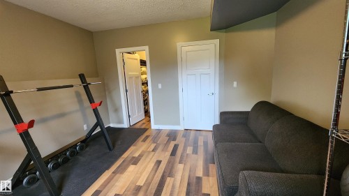 5110 50 Avenue, Elk Point, AB - Indoor