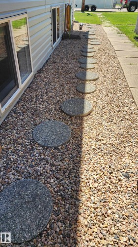 5110 50 Avenue, Elk Point, AB - Outdoor
