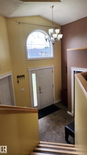 5110 50 Avenue, Elk Point, AB - Indoor Photo Showing Other Room