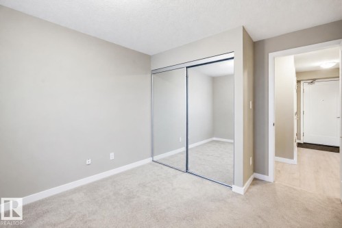 232 5504 Schonsee Drive, Edmonton, AB - Indoor Photo Showing Other Room