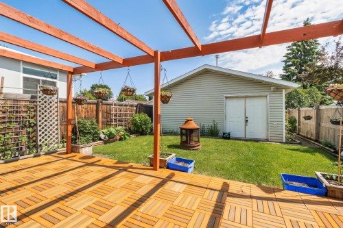 2409 47 Street, Edmonton, AB 