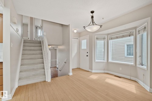 2409 47 Street, Edmonton, AB 