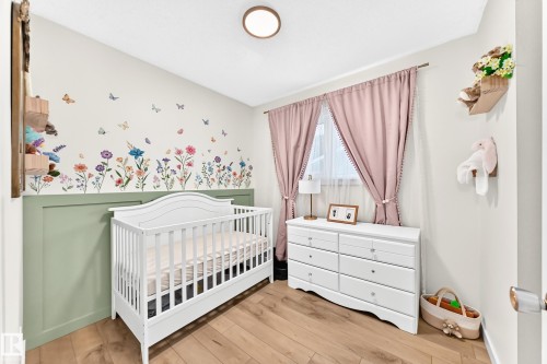 4228 114 Avenue Nw, Edmonton, AB - Indoor Photo Showing Bedroom