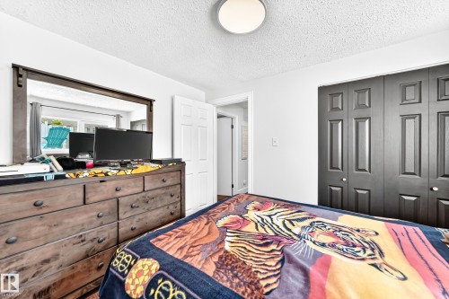 4228 114 Avenue Nw, Edmonton, AB - Indoor Photo Showing Bedroom