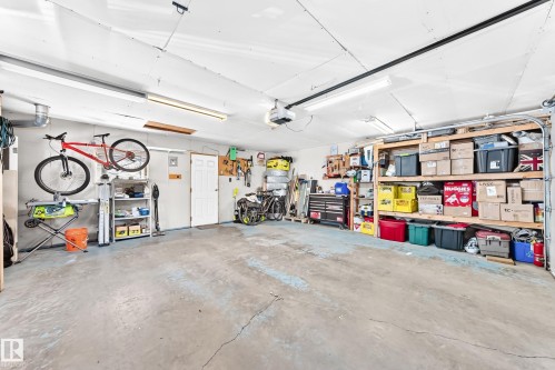 4228 114 Avenue Nw, Edmonton, AB - Indoor Photo Showing Garage