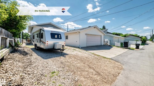 4228 114 Avenue Nw, Edmonton, AB - Outdoor