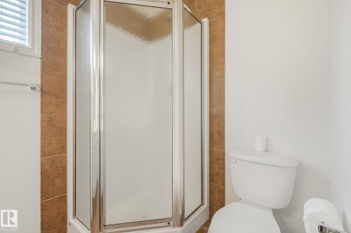 10216 150 Street Nw, Edmonton, AB - Indoor Photo Showing Bathroom