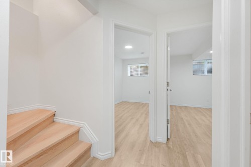 10216 150 Street Nw, Edmonton, AB - Indoor Photo Showing Other Room