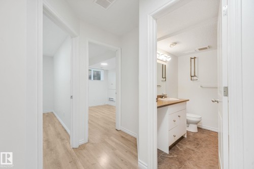 10216 150 Street Nw, Edmonton, AB - Indoor Photo Showing Bathroom