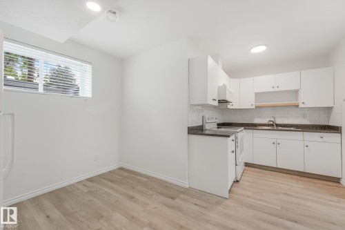10216 150 Street Nw, Edmonton, AB - Indoor Photo Showing Kitchen