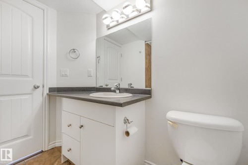 10216 150 Street Nw, Edmonton, AB - Indoor Photo Showing Bathroom