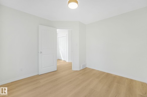 10216 150 Street Nw, Edmonton, AB - Indoor Photo Showing Other Room
