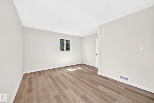 13835 114 Street Nw, Edmonton, AB - Indoor Photo Showing Other Room