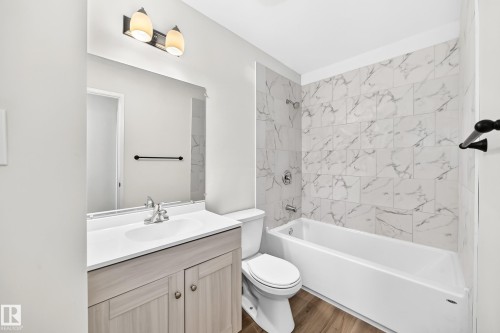 13835 114 Street Nw, Edmonton, AB - Indoor Photo Showing Bathroom