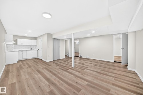 13835 114 Street Nw, Edmonton, AB - Indoor