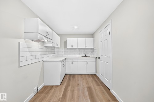 13835 114 Street Nw, Edmonton, AB - Indoor Photo Showing Kitchen