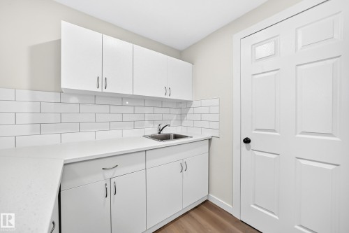 13835 114 Street Nw, Edmonton, AB - Indoor Photo Showing Other Room