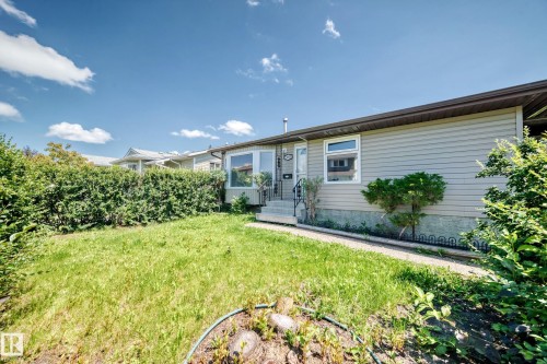 13835 114 Street Nw, Edmonton, AB - Outdoor