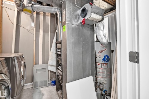 13835 114 Street Nw, Edmonton, AB - Indoor Photo Showing Laundry Room