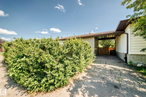 13835 114 Street Nw, Edmonton, AB - Outdoor
