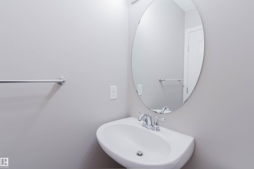 Bathroom - 16627 18 Avenue, Edmonton, AB 
