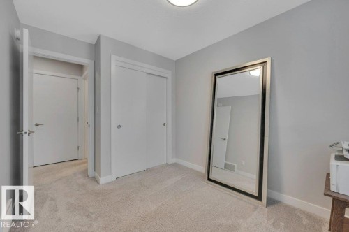 5 1729 Keene Crescent, Edmonton, AB 