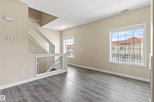 39 13825 155 Avenue, Edmonton, AB 