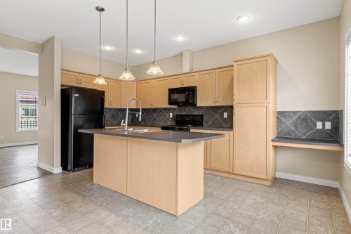 39 13825 155 Avenue, Edmonton, AB 