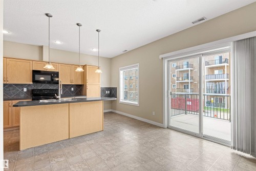 39 13825 155 Avenue, Edmonton, AB 