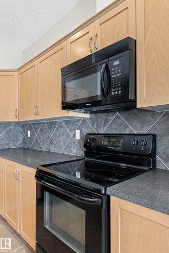 39 13825 155 Avenue, Edmonton, AB 