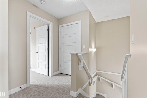 39 13825 155 Avenue, Edmonton, AB 