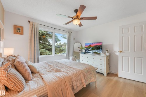 30 Greystone Close, Spruce Grove, AB - Indoor Photo Showing Bedroom