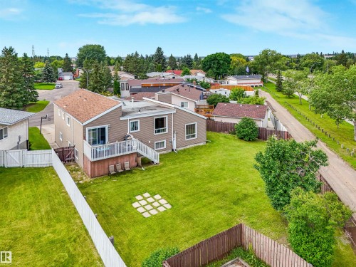 3219 85 Street Nw, Edmonton, AB - Outdoor