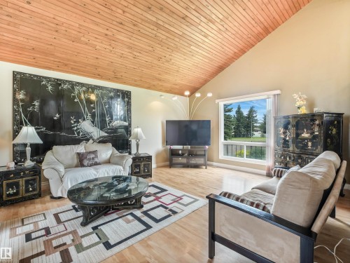 3219 85 Street Nw, Edmonton, AB - Indoor Photo Showing Living Room