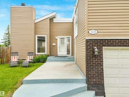 3219 85 Street Nw, Edmonton, AB - Outdoor