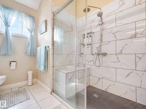 3219 85 Street Nw, Edmonton, AB - Indoor Photo Showing Bathroom