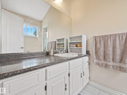 3219 85 Street Nw, Edmonton, AB - Indoor Photo Showing Bathroom