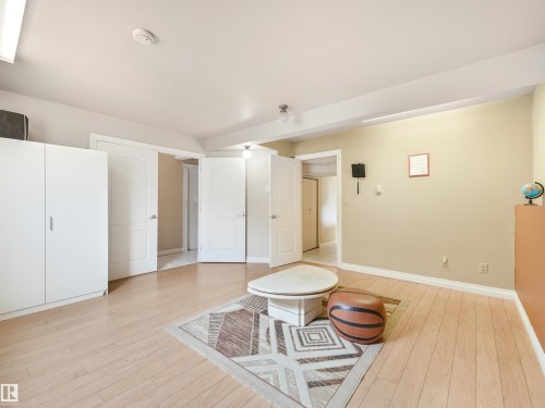3219 85 Street Nw, Edmonton, AB - Indoor Photo Showing Other Room