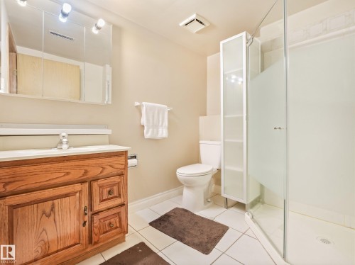 3219 85 Street Nw, Edmonton, AB - Indoor Photo Showing Bathroom