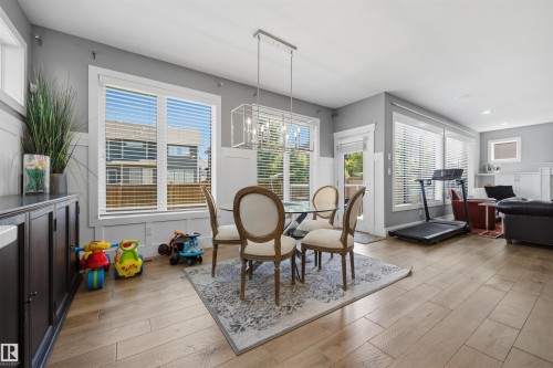 1305 Hainstock Way Southwest, Edmonton, AB - Indoor