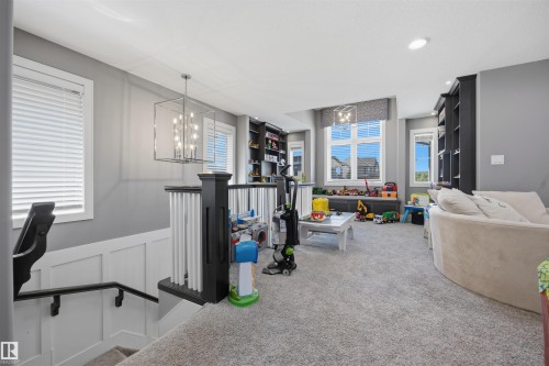 1305 Hainstock Way Southwest, Edmonton, AB - Indoor