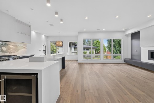 9415 144 Street, Edmonton, AB 