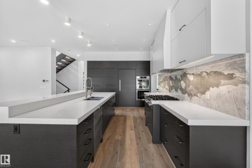 9415 144 Street, Edmonton, AB 