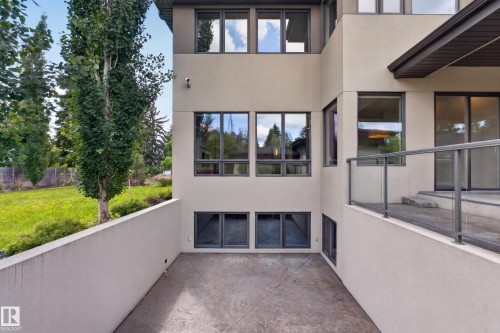 9415 144 Street, Edmonton, AB 