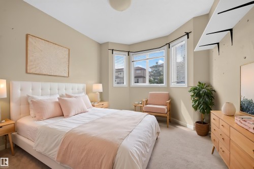 #62 171 Brintnell Blvd Nw, Edmonton, AB - Indoor Photo Showing Bedroom