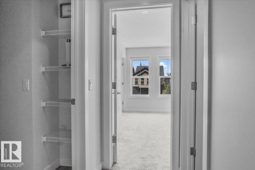 Image quality insufficient for description - 2852 Duke Crescent, Edmonton, AB 