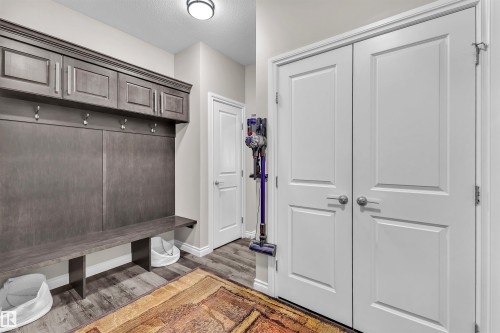 5052 Lakeshore Drive, Sylvan Lake, AB - Indoor Photo Showing Other Room
