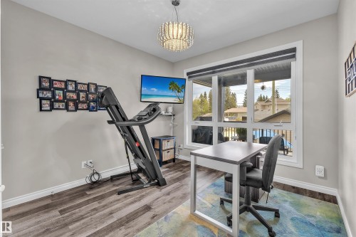 5052 Lakeshore Drive, Sylvan Lake, AB - Indoor