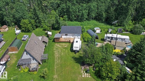 21 Spruce Crescent   Rural Lac Ste. Anne County, AB T0E 0A0