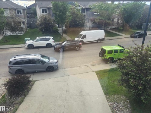 Image quality insufficient for description - 1019 175 Street, Edmonton, AB 